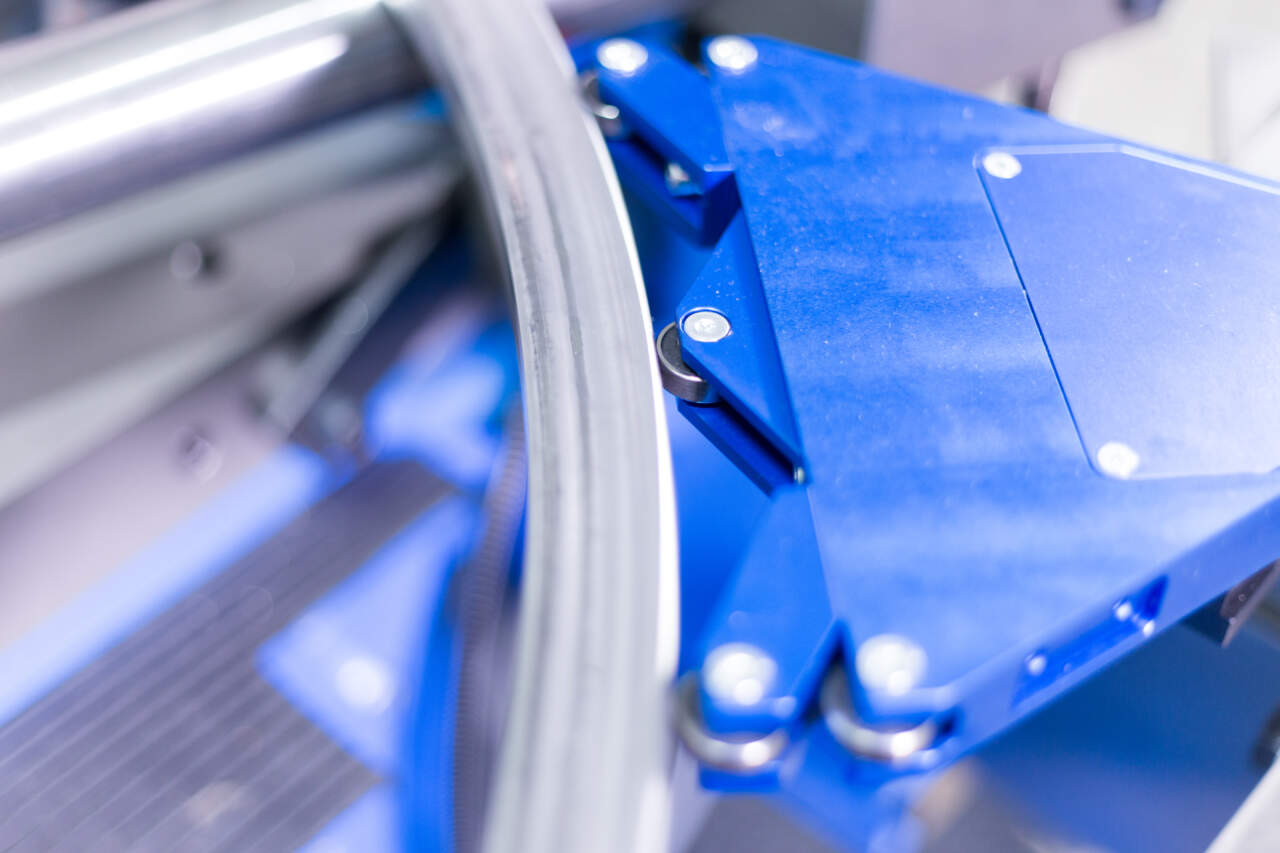 PBT Profilbiegemaschine PBT25® – Detail "Automatische Radiusmessung"