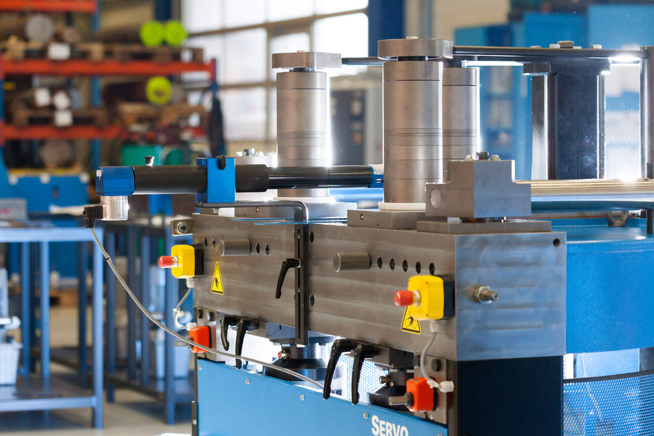 PBT profile bending machine PBT35® Servo (detail)
